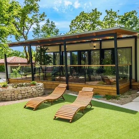 Vita, A Lush Romantic Retreat In A Private Forest Vinez