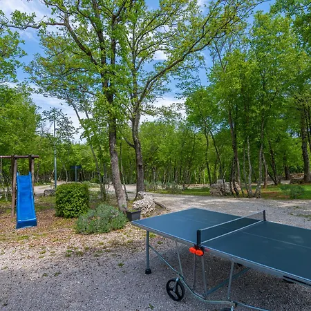 Vita, A Lush Romantic Retreat In A Private Forest